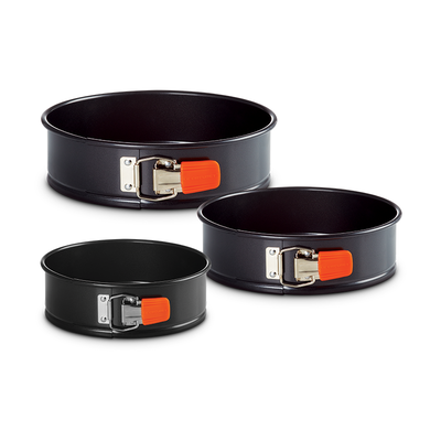 Ensemble de trois moules à charnière pour gâteaux Ensemble de trois moules à charnière pour gâteaux